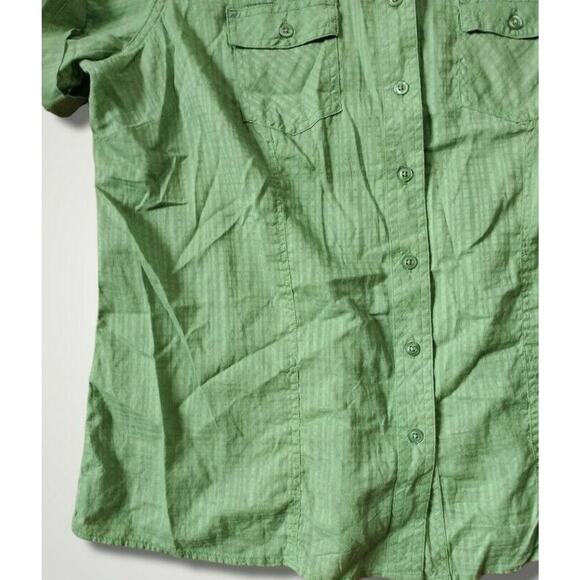 Torrid NWT Short Sleeve Roll Tab Button Up Top Size 2 Green - Picture 2 of 7